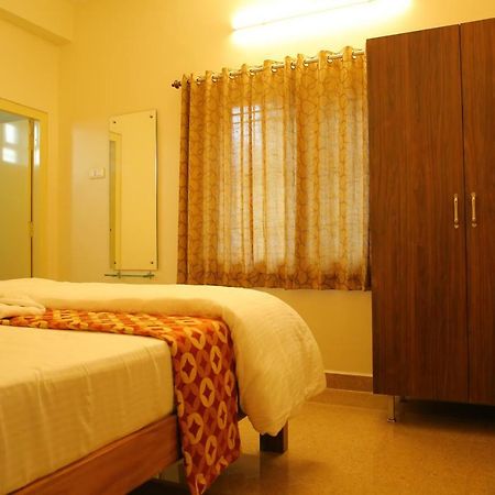 Bhavana Homestay ตีรูปาติ ภายนอก รูปภาพ