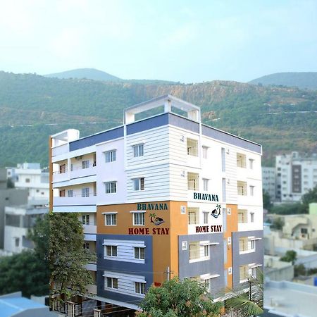 Bhavana Homestay ตีรูปาติ ภายนอก รูปภาพ